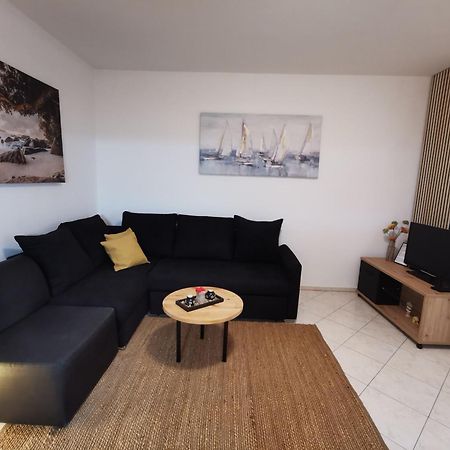 Apartments With A Swimming Pool Punat, Krk - 5378 ภายนอก รูปภาพ
