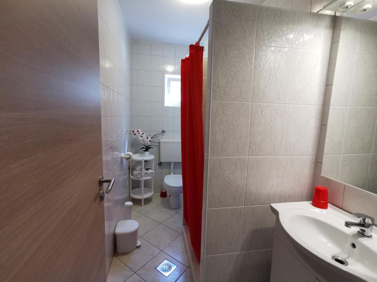 Apartments With A Swimming Pool Punat, Krk - 5378 ภายนอก รูปภาพ
